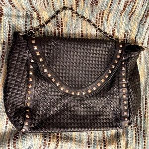 Black bag w gold detailing